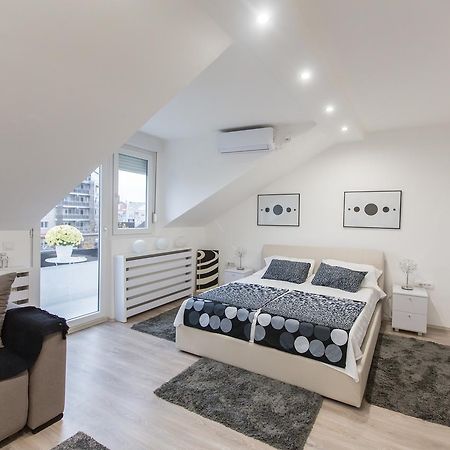 Stan Na Dan Angel Apartman Újvidék Kültér fotó