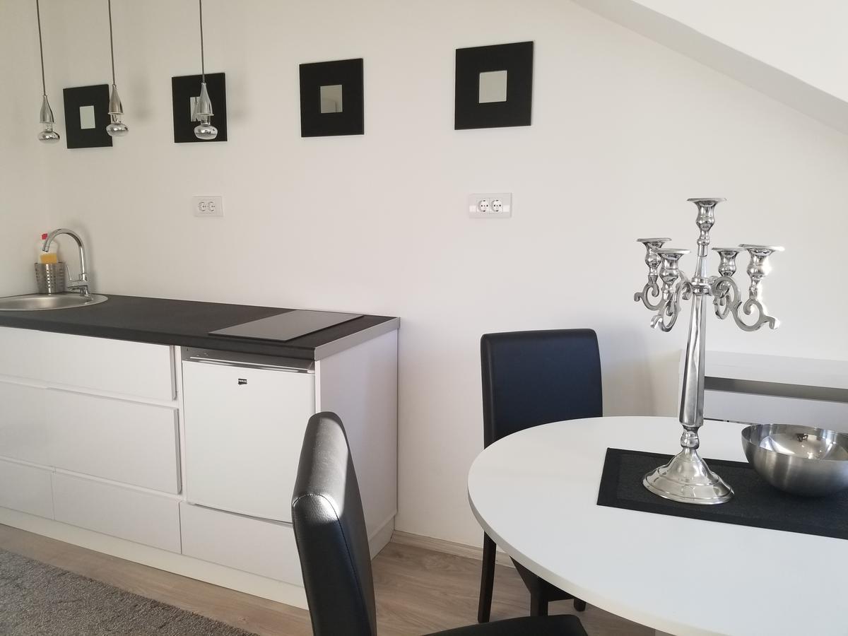 Stan Na Dan Angel Apartman Újvidék Kültér fotó