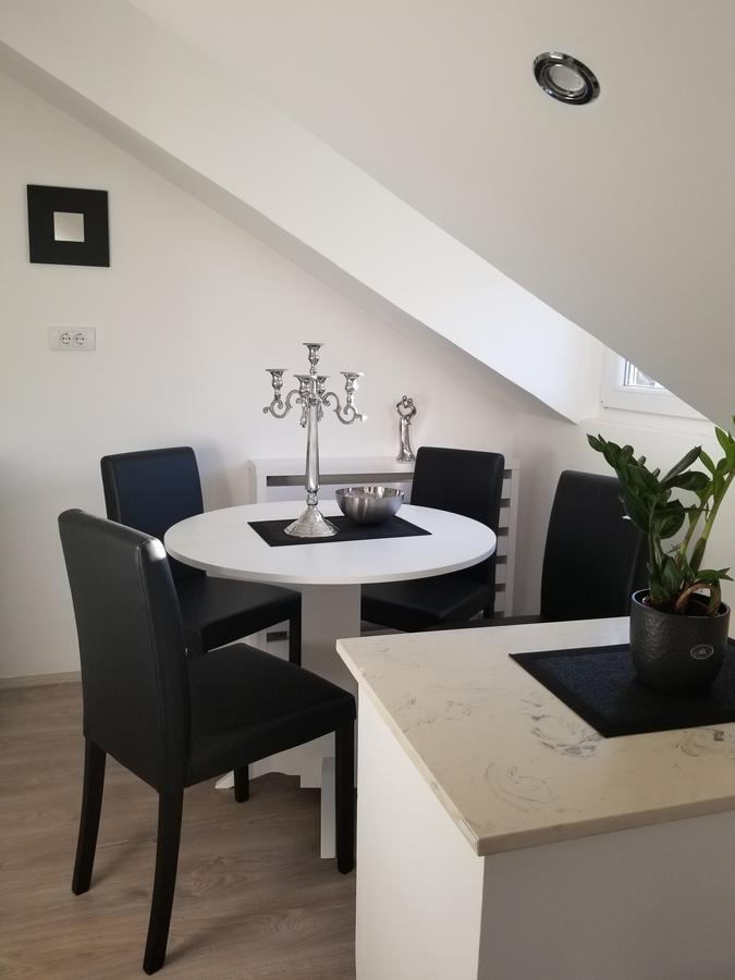 Stan Na Dan Angel Apartman Újvidék Kültér fotó