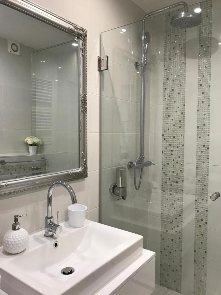 Stan Na Dan Angel Apartman Újvidék Kültér fotó