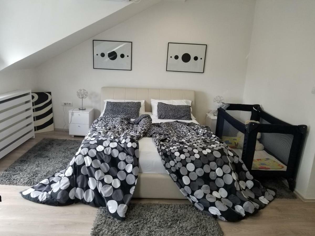 Stan Na Dan Angel Apartman Újvidék Kültér fotó