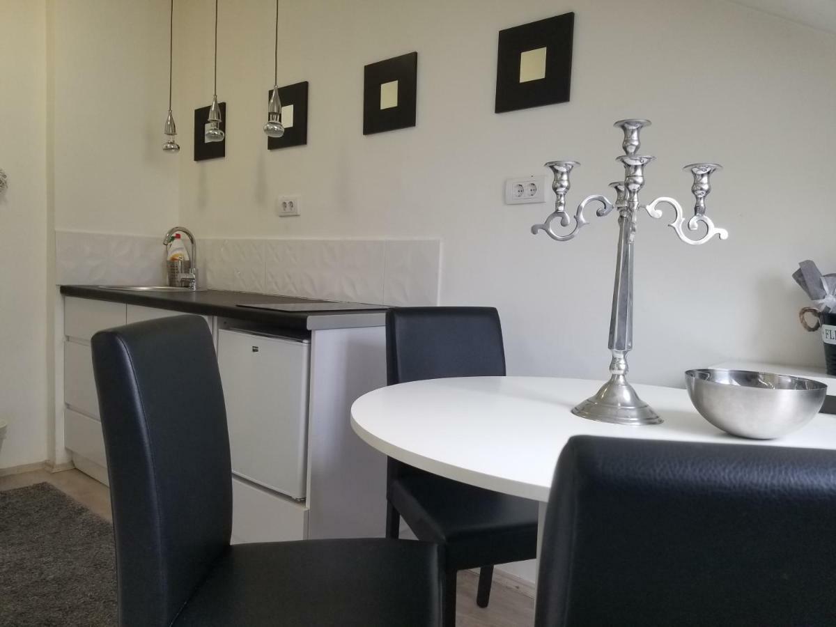 Stan Na Dan Angel Apartman Újvidék Kültér fotó