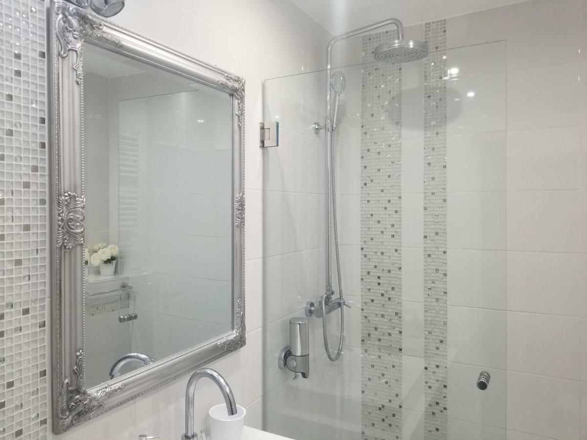 Stan Na Dan Angel Apartman Újvidék Kültér fotó